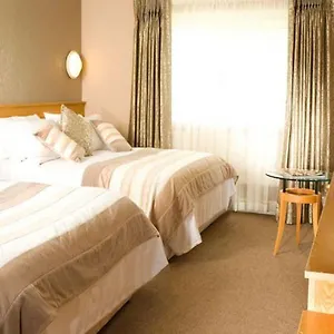 https://commons-inn.hotel-killarney.com